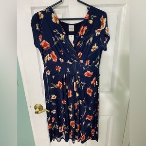 Kaileigh Floral dress size L